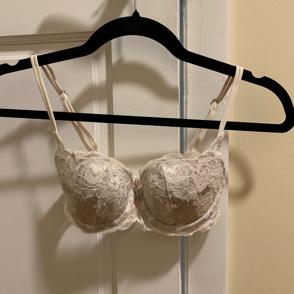 Victoria’s secret bra
